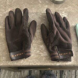 Ariat riding gloves